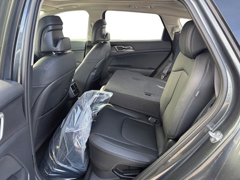 New 2026 Kia Sportage EX image 16