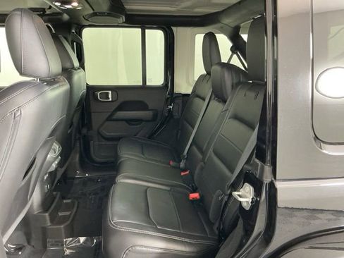 Used 2021 Jeep Wrangler Unlimited Sahara w/ Uconnect 4C Nav & Sound Group AWD/4WD image 27