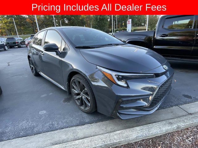Used 2025 Toyota Corolla SE w/ Convenience Package FWD image 12