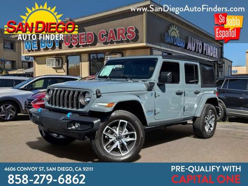 Used 2024 Jeep Wrangler Unlimited w/ Convenience Group AWD/4WD image 1