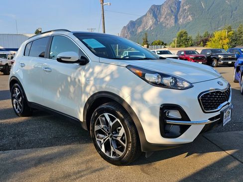 Used 2022 Kia Sportage EX AWD/4WD image 3