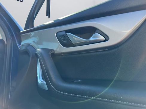 Used 2023 Chevrolet Blazer LT image 17