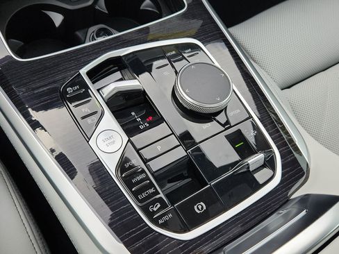 New 2026 BMW X5 xDrive50e w/ M Sport Package image 17