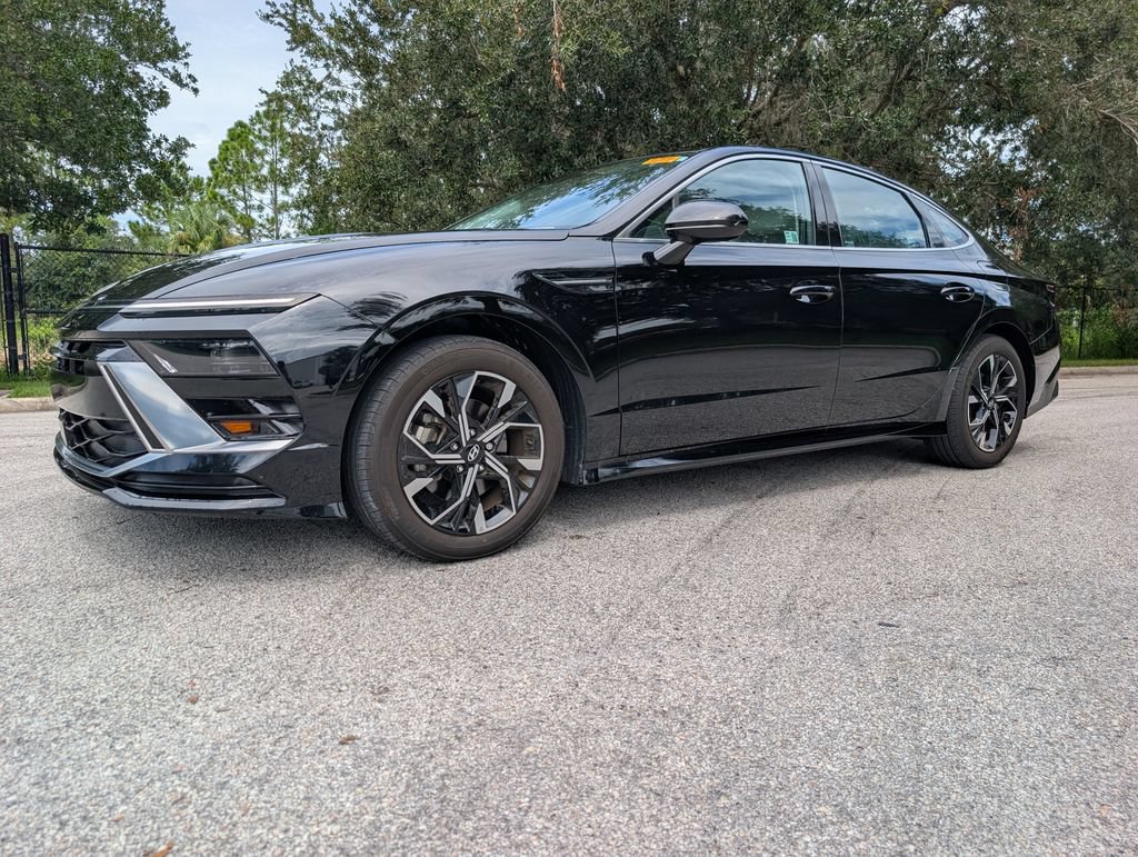 Used 2024 Hyundai Sonata SEL FWD image 3