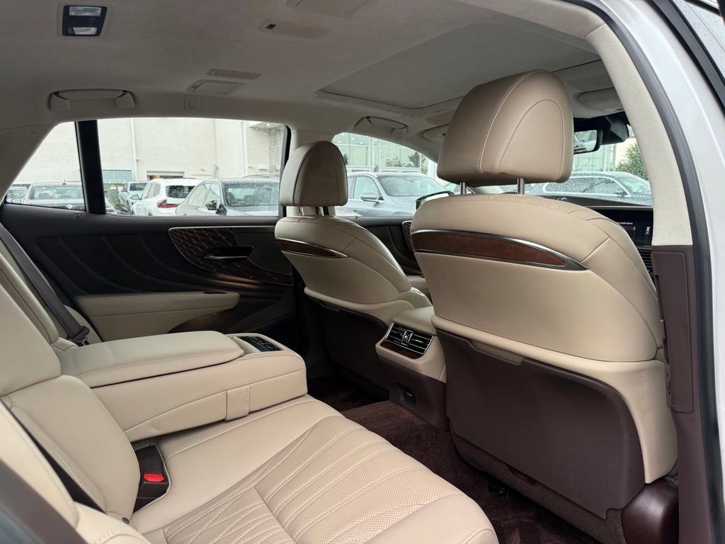 Used 2018 Lexus LS 500 AWD w/ Interior Upgrade Package image 15
