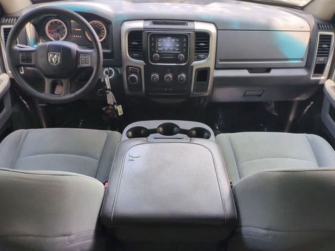 Used 2016 RAM 1500 Classic SLT RWD image 16