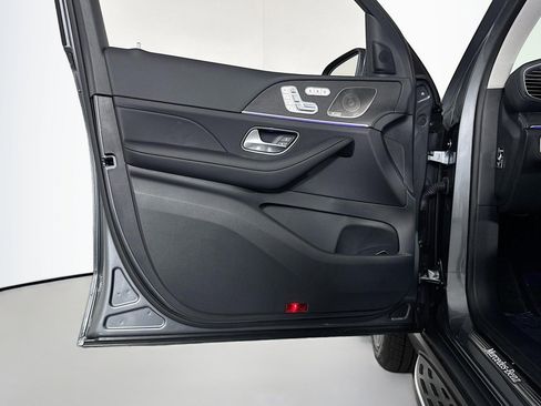 New 2026 Mercedes-Benz GLS 450 4MATIC image 21
