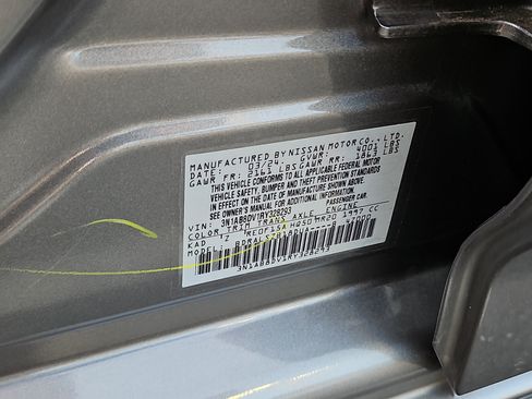 Used 2024 Nissan Sentra SR w/ SR Premium Package FWD image 27