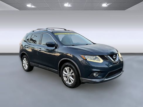 Used 2016 Nissan Rogue SV image 6