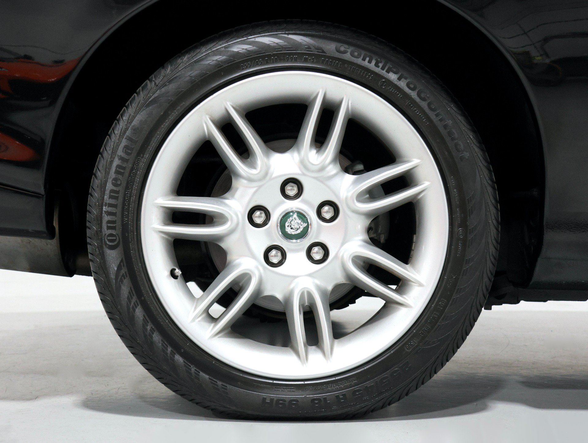 Used 2001 Jaguar XK8 Convertible RWD image 52
