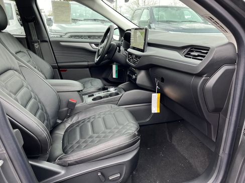 New 2024 Ford Escape SE w/ PHEV Premium Package image 6