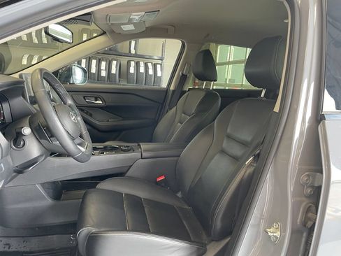 Certified 2024 Nissan Rogue SL AWD/4WD image 10