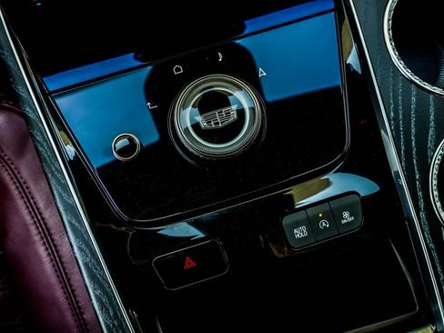 Used 2026 Cadillac Escalade Luxury w/ Touring Package AWD/4WD image 22