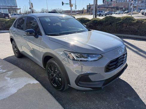 New 2026 Honda HR-V Sport image 3