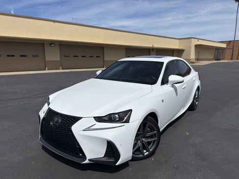 Used 2020 Lexus IS 300 F Sport w/ F Sport Package RWD image 3