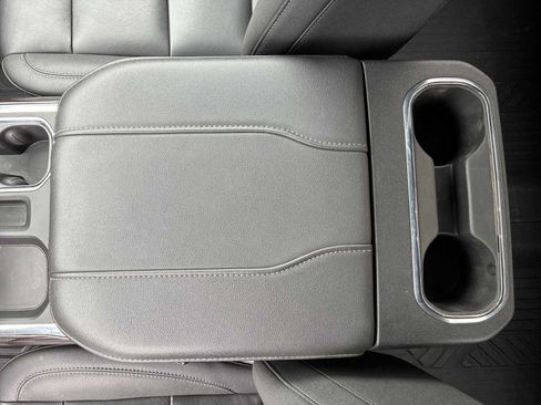 Used 2023 Chevrolet Silverado 1500 RST AWD/4WD image 21