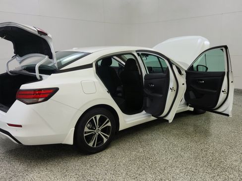 Used 2022 Nissan Sentra SV FWD image 12