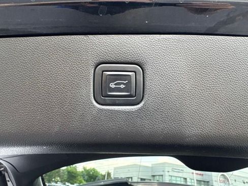Used 2022 Chevrolet Blazer Premier AWD/4WD image 22