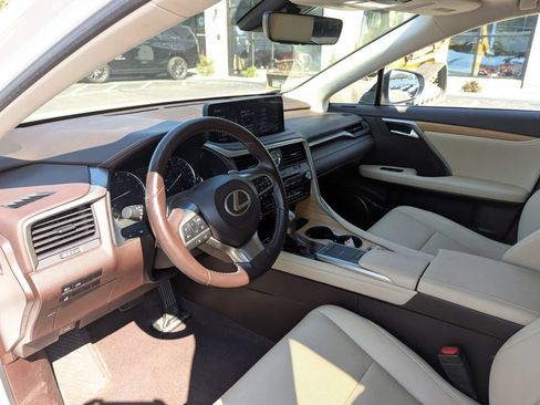 Used 2020 Lexus RX 350L Premium w/ Premium Package AWD/4WD image 3
