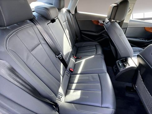 Used 2023 Audi A4 2.0T Premium image 25