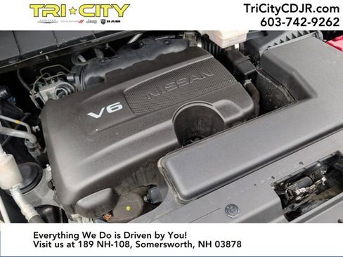 Used 2022 Nissan Pathfinder SV w/ SV Premium Package image 30