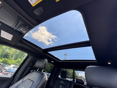 Used 2022 Ford F350 Platinum AWD/4WD image 14