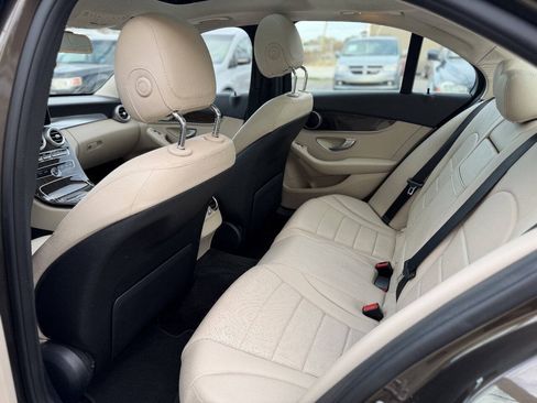 Used 2016 Mercedes-Benz C 300 4MATIC Sedan image 18