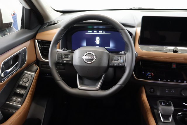 New 2026 Nissan Rogue Platinum AWD/4WD image 14