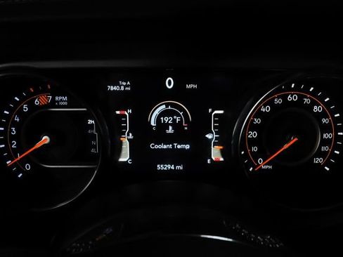 Used 2020 Jeep Wrangler Unlimited Sahara AWD/4WD image 24