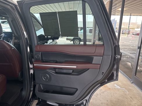 Certified 2023 Ford Expedition Limited image 23