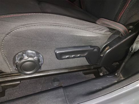 Used 2020 Jeep Wrangler Rubicon w/ LED Lighting Group image 18