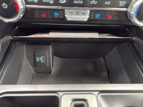 Used 2023 Ford F150 Lariat w/ Trailer Tow Package AWD/4WD image 17