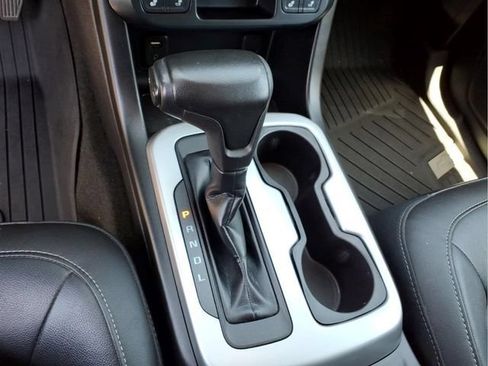 Used 2018 Chevrolet Colorado ZR2 w/ ZR2 Dusk Special Edition AWD/4WD image 24