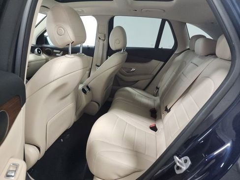 Used 2022 Mercedes-Benz GLC 300 4MATIC image 21