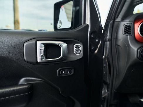 Used 2021 Jeep Wrangler Unlimited Rubicon image 20