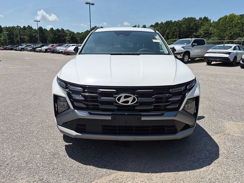 Used 2025 Hyundai Tucson SEL FWD image 8