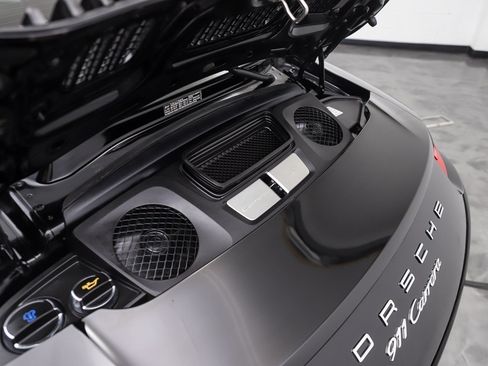 Used 2018 Porsche 911 Carrera RWD image 41