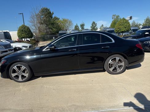 Used 2018 Mercedes-Benz E 300 image 7