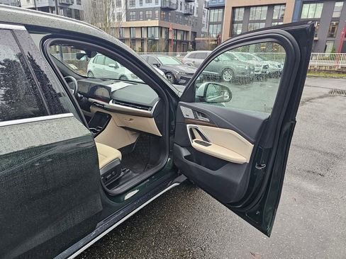 Used 2023 BMW X1 xDrive28i w/ Premium Package image 27