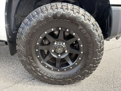 Used 2019 Toyota Tundra SR5 AWD/4WD image 21
