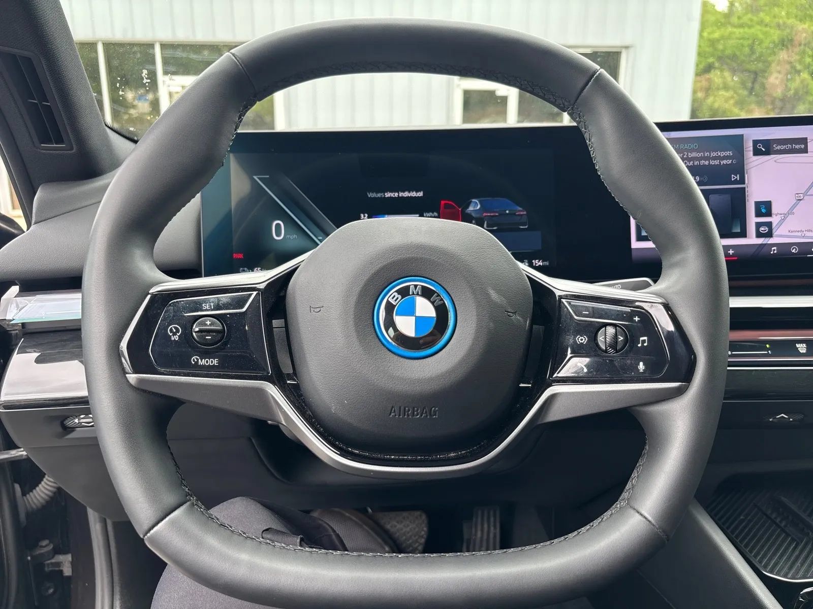 Used 2024 BMW i5 eDrive40i RWD image 23