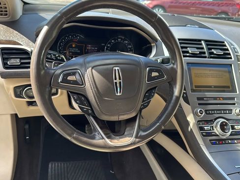 Used 2019 Lincoln MKZ Reserve image 9