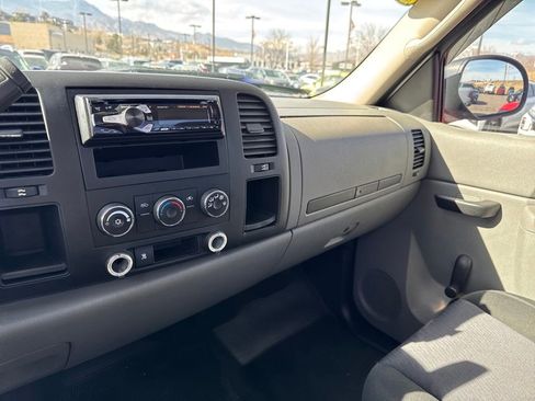 Used 2010 Chevrolet Silverado 1500 W/T image 30