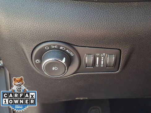 Used 2022 Jeep Compass Trailhawk w/ Sun and Sound Group AWD/4WD image 24
