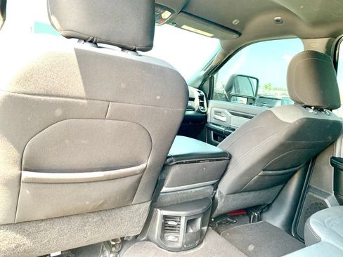 Used 2023 RAM 2500 Big Horn w/ Level 1 Equipment Group AWD/4WD image 17