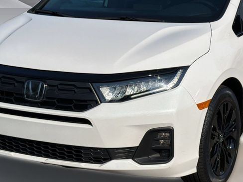 Used 2025 Honda Odyssey Sport-L image 12