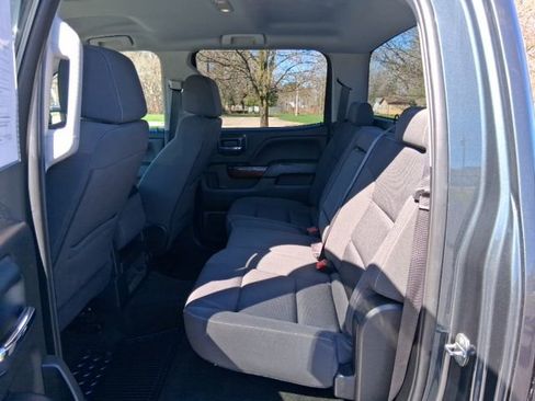 Used 2017 GMC Sierra 2500 SLE w/ SLE Preferred Package image 19