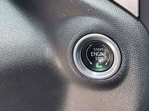 Used 2022 GMC Sierra 1500 Limited Elevation AWD/4WD image 19