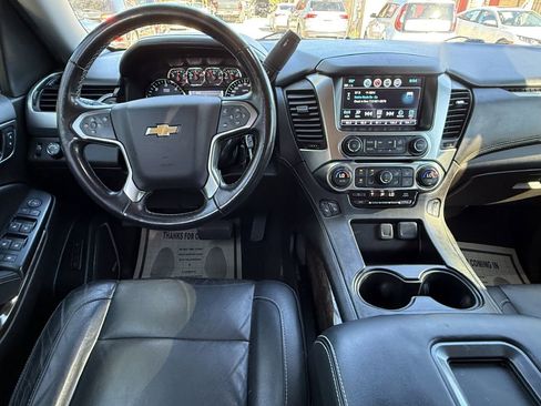 Used 2019 Chevrolet Suburban LT image 12