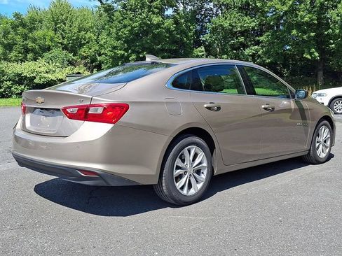 Certified 2025 Chevrolet Malibu LT FWD image 6